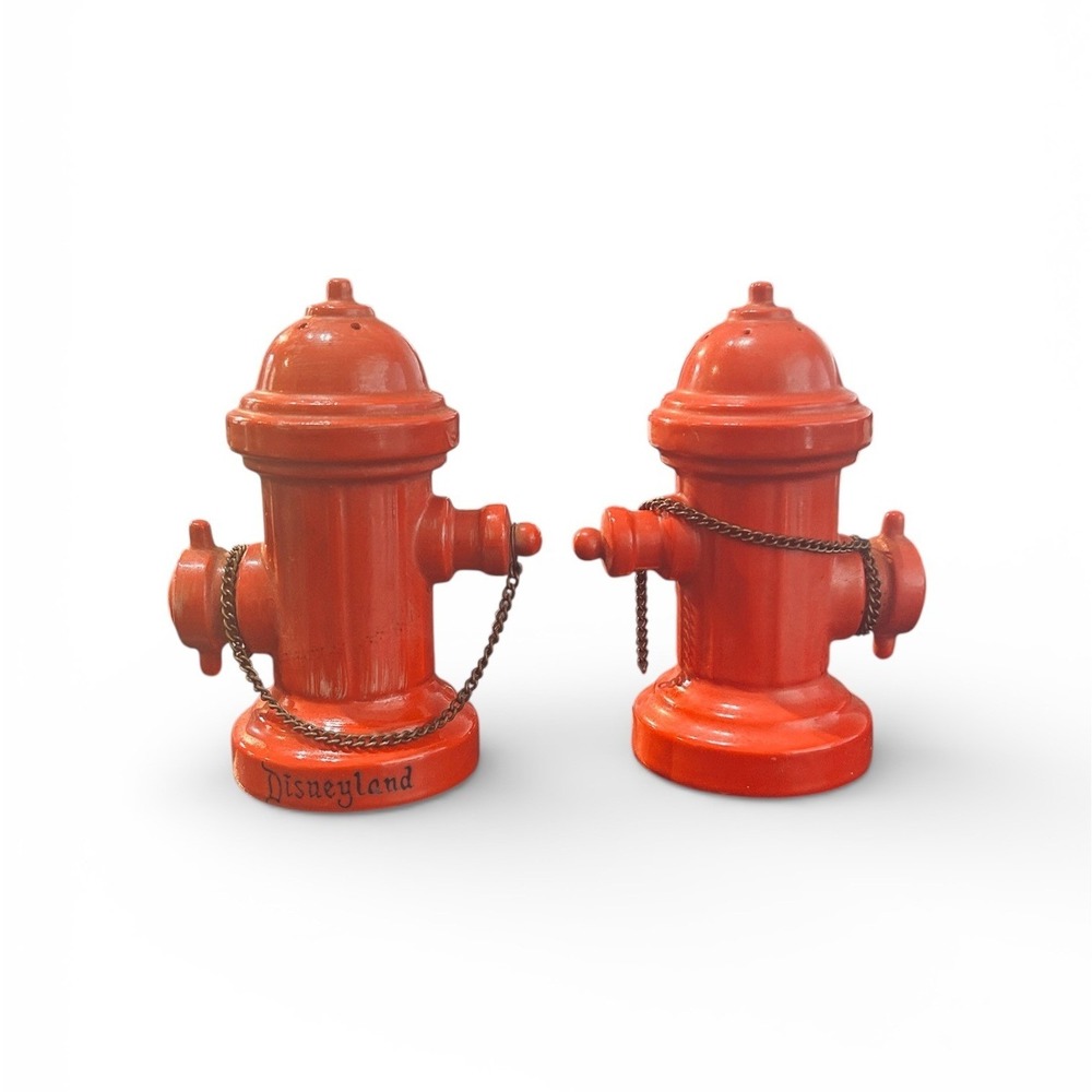 Vintage Disneyland Red‎ Fire Hydrant Salt & Pepper Shakers Japan Disney Souvenir